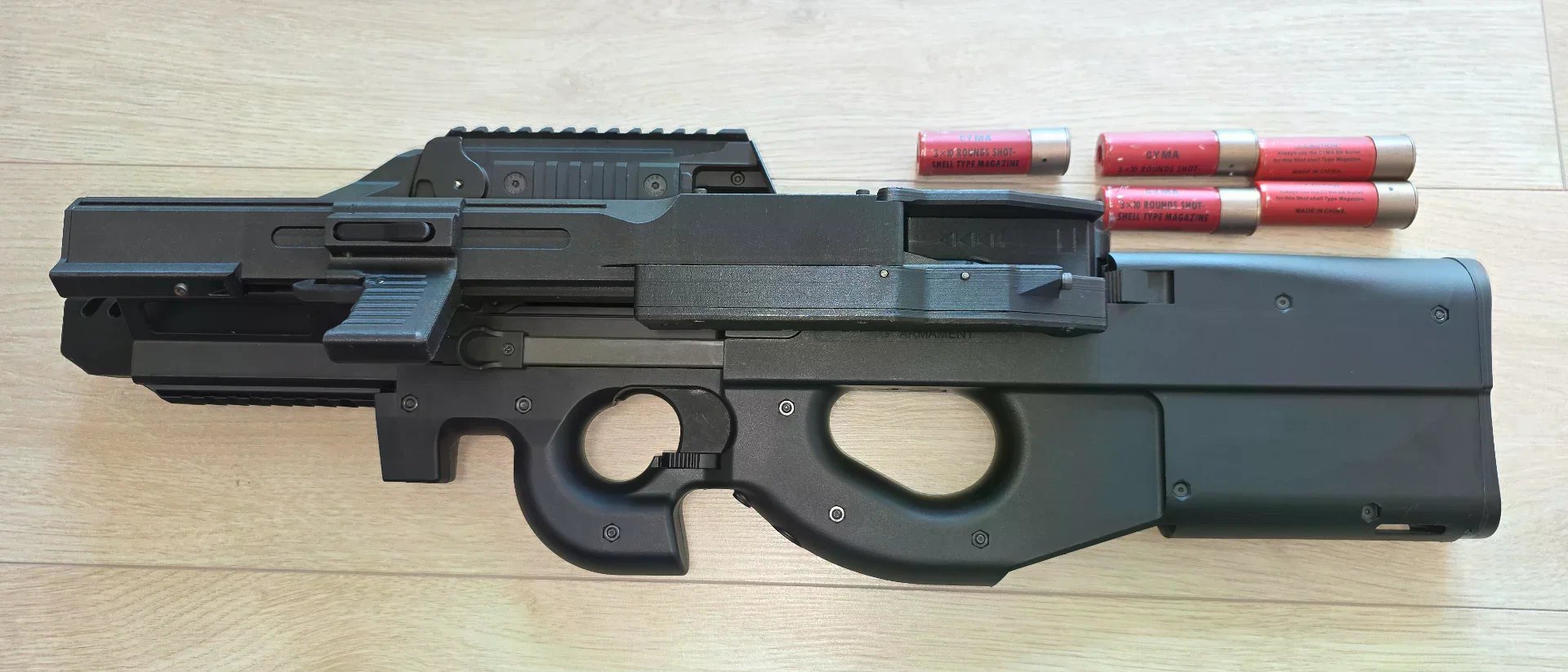 G&G+亞龍工作室 P90 SSS GEN2(P90 Whih shotgunshell system) 生存遊戲 衝鋒槍 展示照